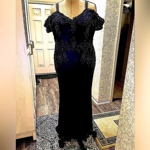 Sz20 Prom Dress Rina diMontella Navy beaded formal/close to black.Sells new $800